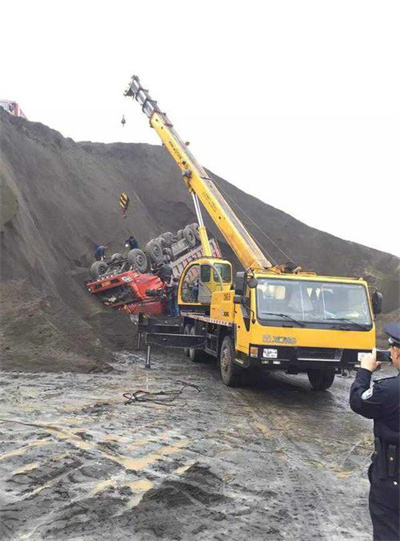 黟县上犹道路救援